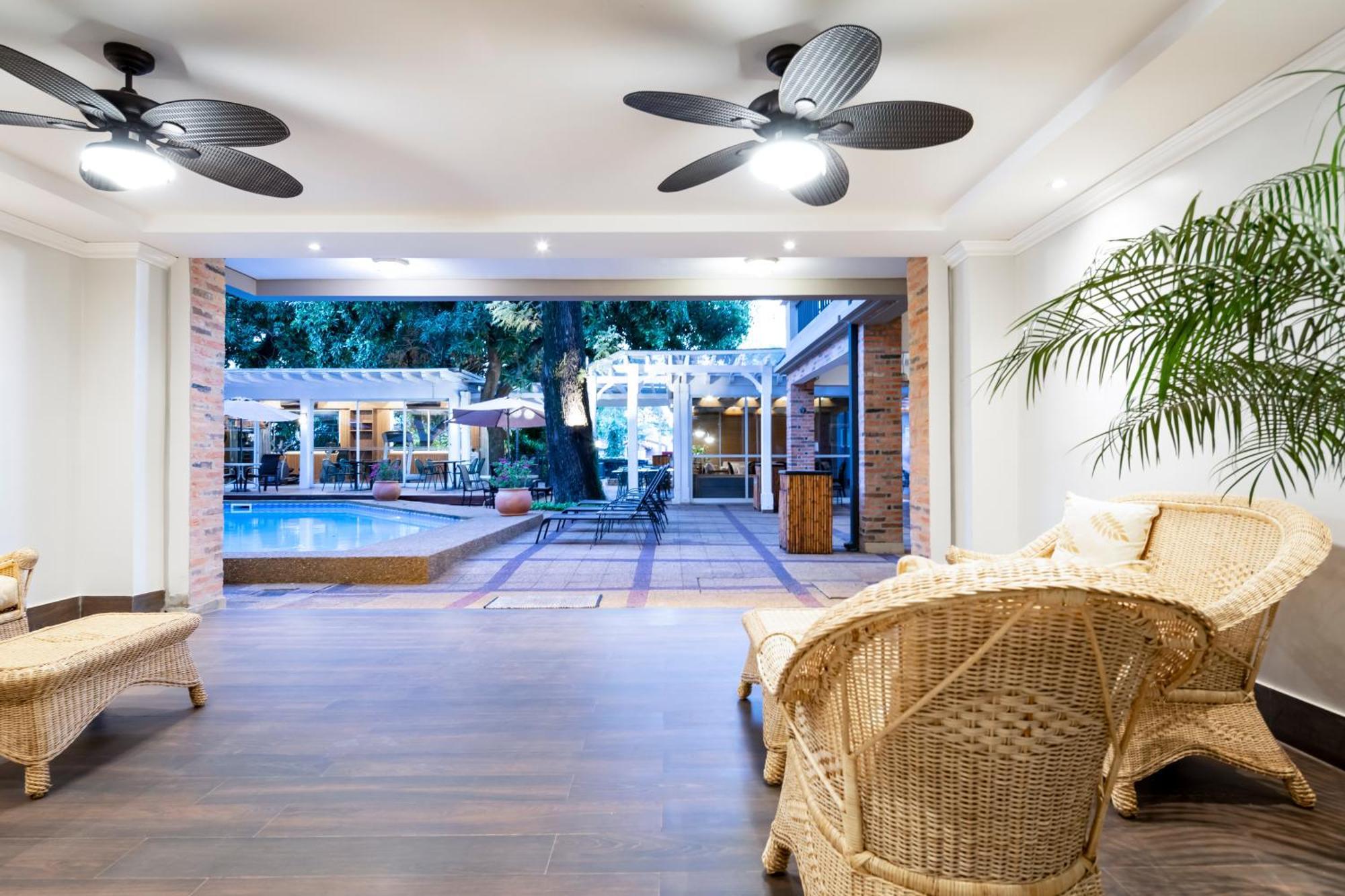 Hotel Villa Morra Suites Asuncion Buitenkant foto